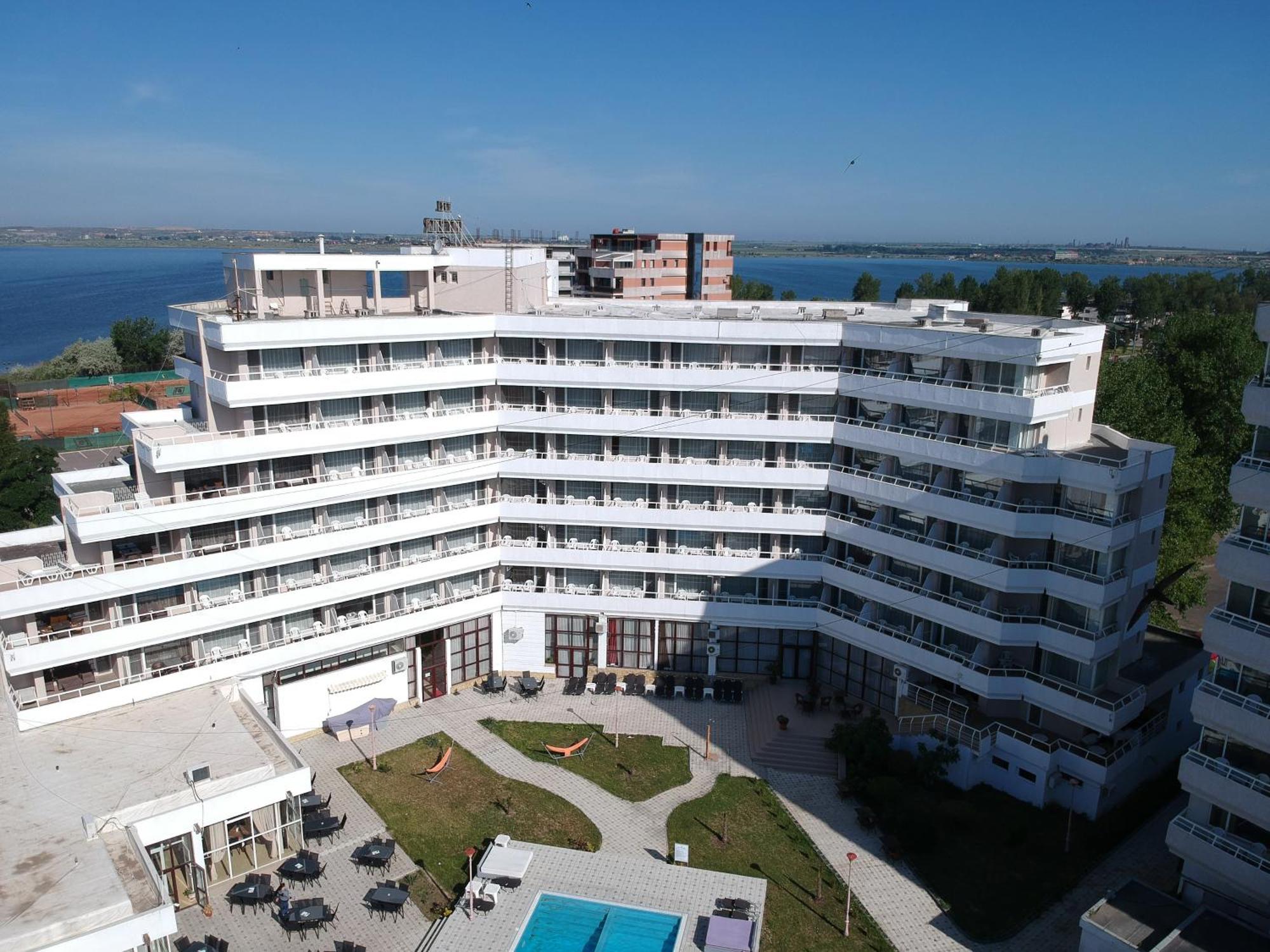 Hotel Ambasador Мамая Экстерьер фото