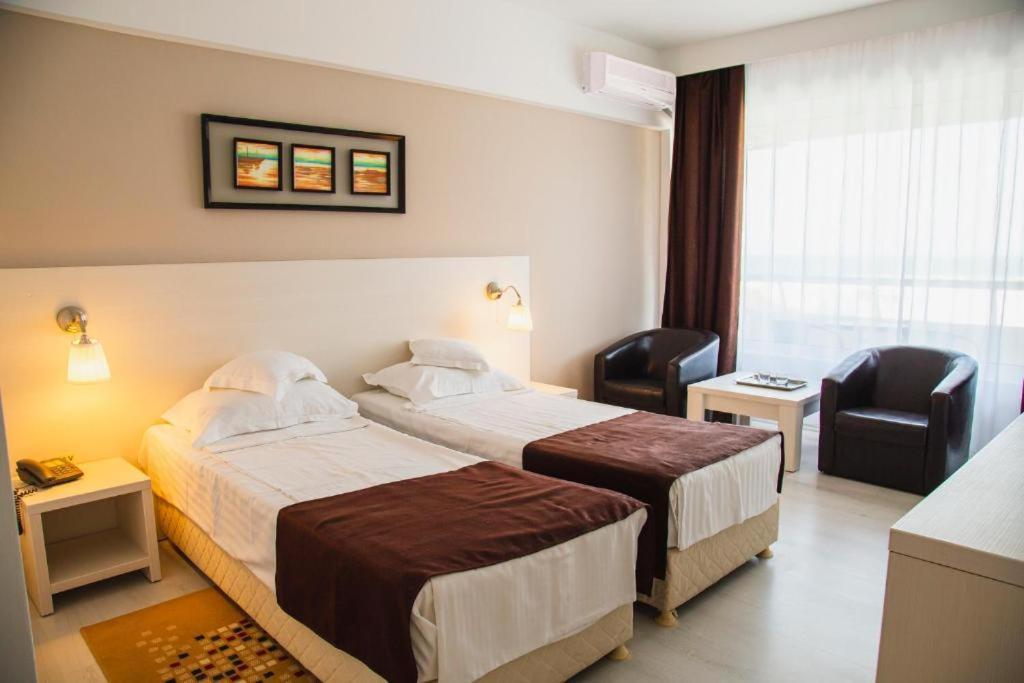 Hotel Ambasador Мамая Экстерьер фото