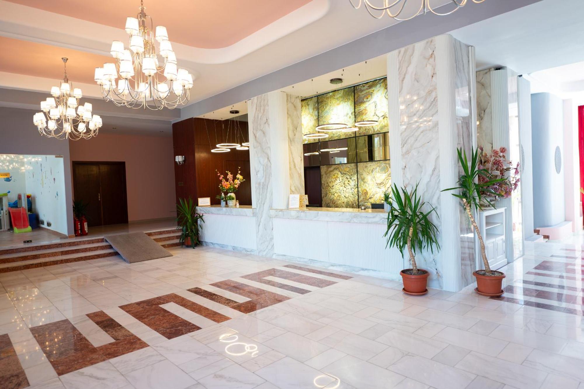 Hotel Ambasador Мамая Экстерьер фото