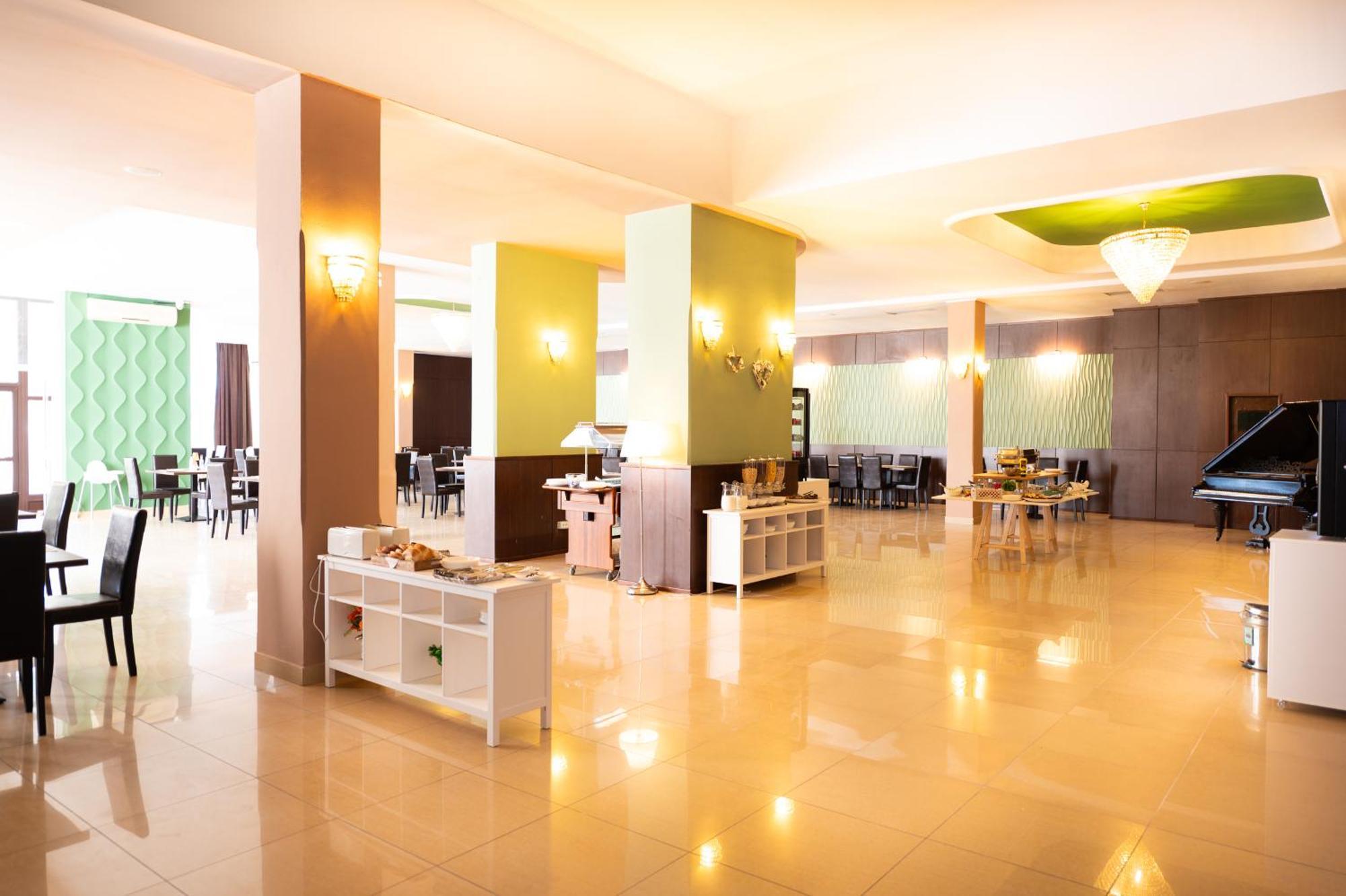 Hotel Ambasador Мамая Экстерьер фото