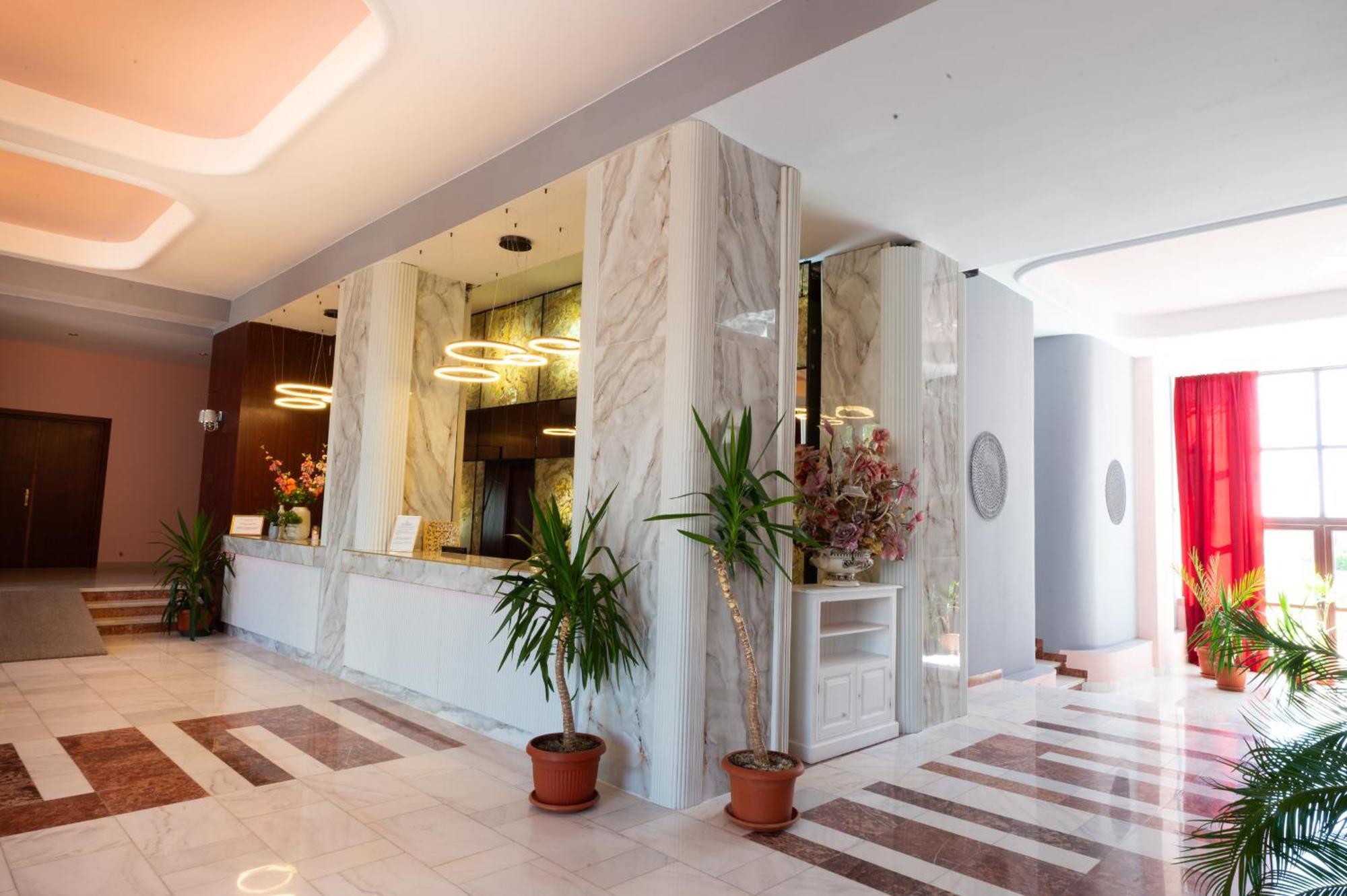 Hotel Ambasador Мамая Экстерьер фото